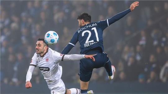 Die Zuschauer im Ruhrstadion sahen Abstiegskampf pur.