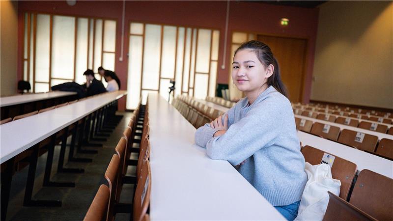 Nach Turbo-Schulzeit: Zwölfjährige studiert jetzt Die Zwölfjährige gilt als höchstbegabt – sie hat also einen sehr hohen IQ. Ihre Schulzeit dauerte nur sechs Jahre.