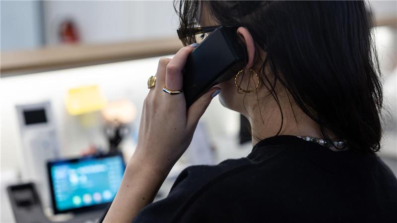 Die allermeisten Frauen verdienen in Partnerschaften weniger als der Mann (Archivbild)