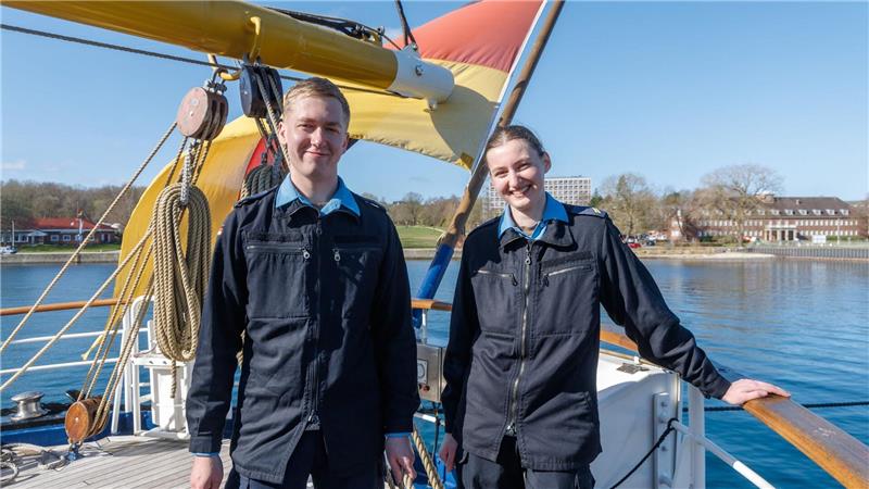 Die beiden Obergefreiten sind in Kiel an Bord gegangen. 
