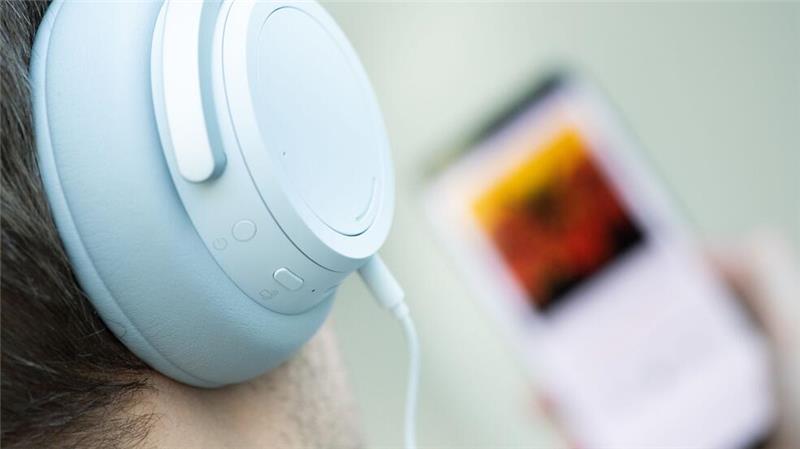 Die britische Sängerin Lola Young erhält die erste Auszeichnung. (Foto Illustration)