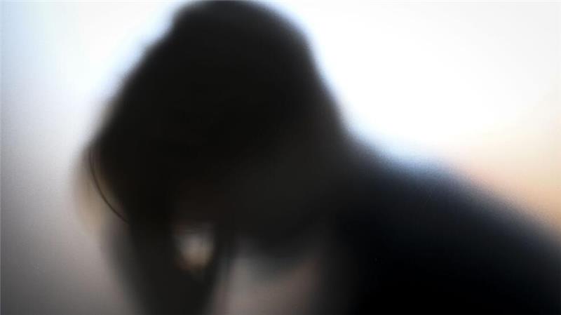 Unsere Wahrnehmung ist zu negativ - und das hat Folgen Die dauerhafte Fokussierung auf das Negative lässt die Welt oft sehr düster erscheinen. (Symbolbild)