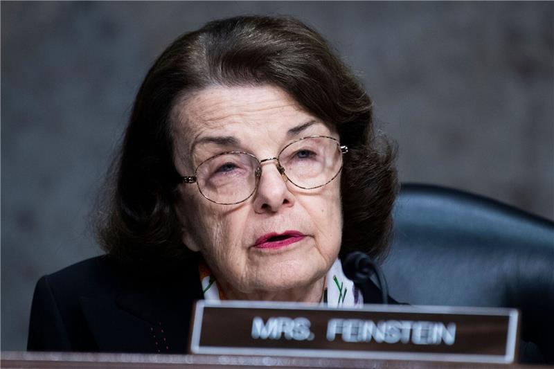 Die demokratischde Senatorin Dianne Feinstein aus Kalifornien nimmt an einer Anhörung des Justizausschusses des Senats im Dirksen Senate Office Building.