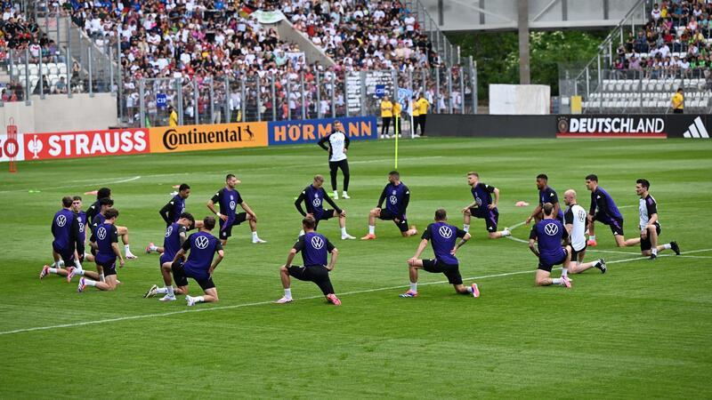 Training vor 15.000 Fans: Nagelsmann verrät EM-Tagträume Die deutsche Fußball-Nationalmannschaft trainierte öffentlich in Jena.