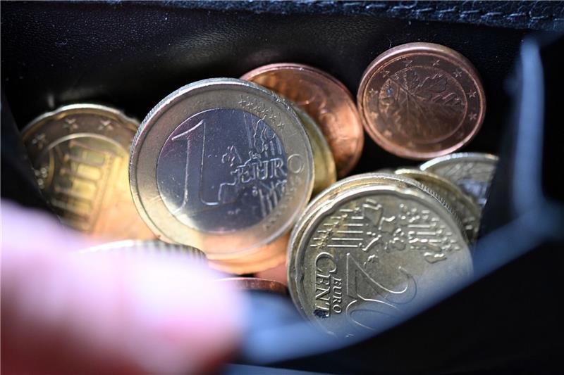 Ifo: Mittelschicht „am Rande ihrer Belastungsfähigkeit” Die deutsche Mittelschicht hat mit die höchste Steuerlast in Europa. Mehrarbeit und mehr Leistung lohnt sich kaum.