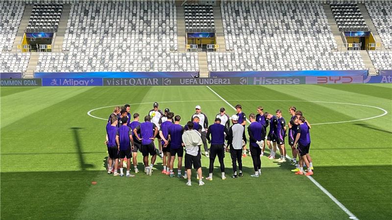 U21 mit „Visionen“ ins Halbfinale gegen Frankreich Die deutsche U21 stimmt sich auf das EM-Halbfinale ein.