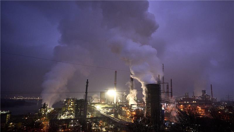 Die deutsche Wirtschaft bekommt die Folgen des Iran-Kriegs zu spüren. (Symbolbild)