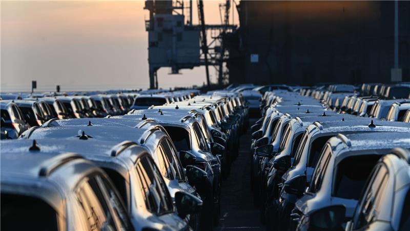 Die deutschen Autohersteller haben zuletzt deutlich an Absatz in China verloren. Als Grund gilt neben den hochsubventionierten neuen lokalen E-Auto-Marken auch eine neue Luxussteuer auf teure Autos, die vor allem deutsche Marken trifft. (Archivbild)