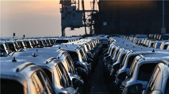 Die deutschen Autohersteller haben zuletzt deutlich an Absatz in China verloren. Als Grund gilt neben den hochsubventionierten neuen lokalen E-Auto-Marken auch eine neue Luxussteuer auf teure Autos, die vor allem deutsche Marken trifft. (Archivbild)