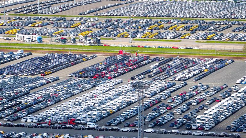 Die deutschen Autohersteller können immer weniger Autos in China verkaufen. (Archivbild)