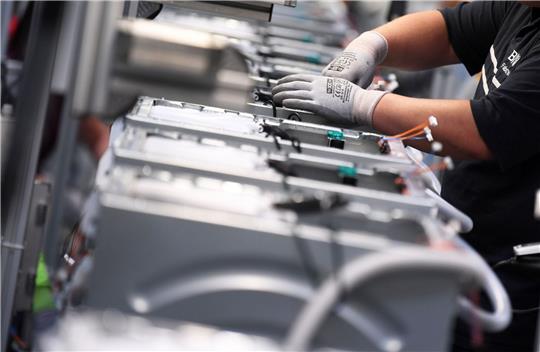 Die deutschen Elektroexporte dürften auch das vergangene Jahr insgesamt mit einem nominellen Zuwachs abgeschlossen haben.