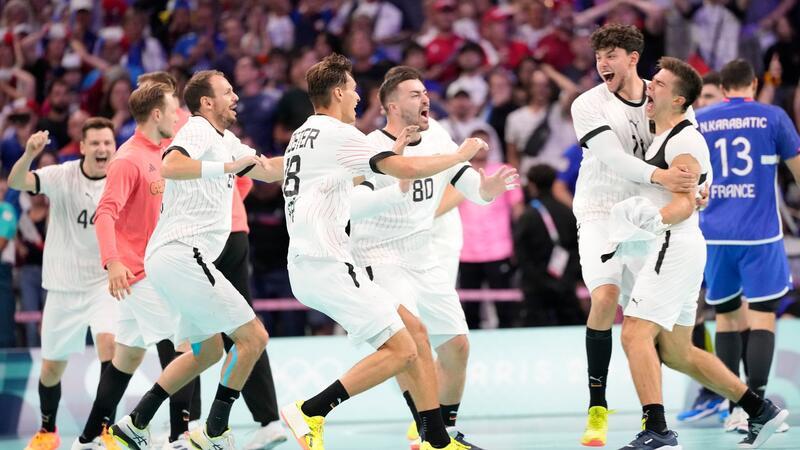 Glücksrausch: Handballer träumen von Medaille Die deutschen Handballer stehen im Olympia-Halbfinale