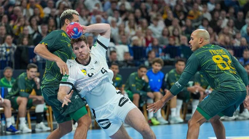 Desolater Offensiv-Auftritt: Handballer mühen sich zum Sieg Die deutschen Handballer tun sich bei der WM-Generalprobe gegen Brasilien extrem schwer.