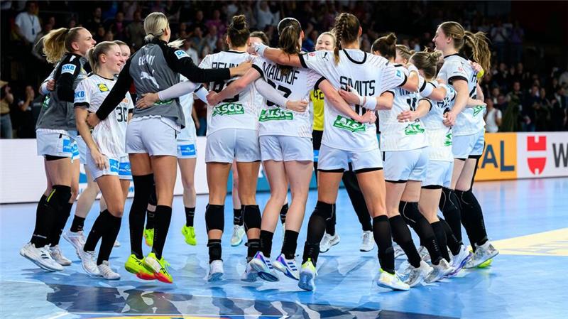 Himmlischer Beistand: Handballerinnen setzen auf Engel Die deutschen Handballerinnen wollen auch in der EM-Hauptrunde Grund zum Jubel haben.