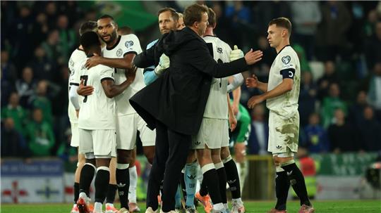 Die deutschen Nationalspieler und Bundestrainer Julian Nagelsmann haben wieder Hoffnung wegen der WM-Auslosung. (Archivbild)