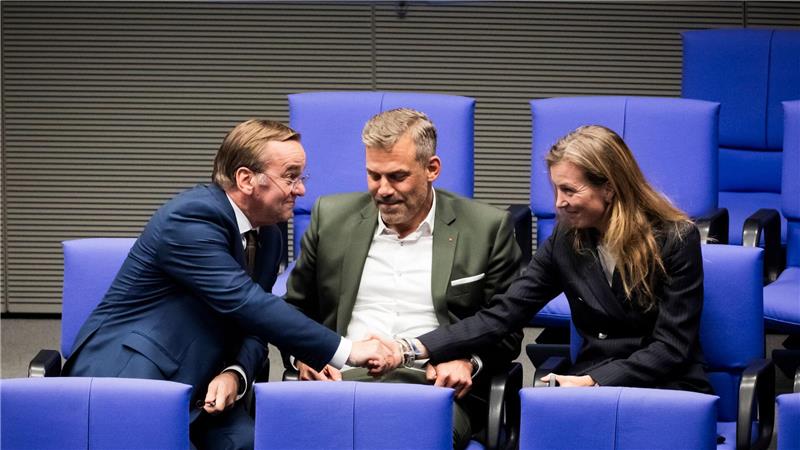 Wehrdienst: Möller und Pistorius geben sich gesprächsbereit Die drei SPD-Verteidigungsexperten schrieben gemeinsam der Fraktion.