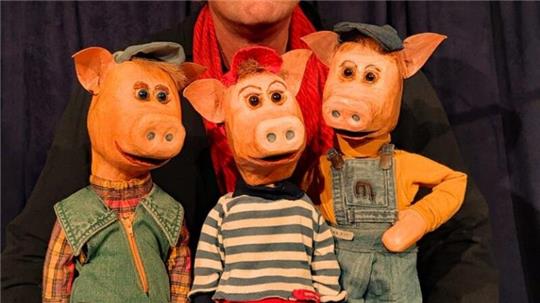 Die drei Schweinchen kommen nach Oker.