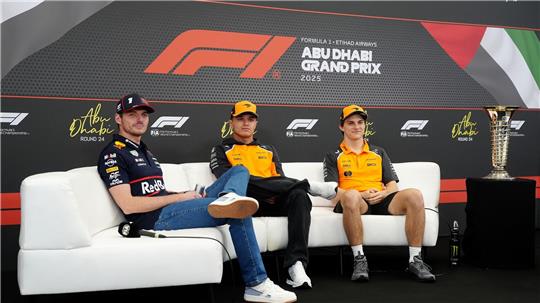 Die drei WM-Rivalen und der Pokal der Begierde. 