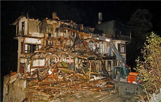 Die ehemalige Villa Helene wird wegen akuter Einsturzgefahr dem Erdboden gleichgemacht. Foto: Epping
