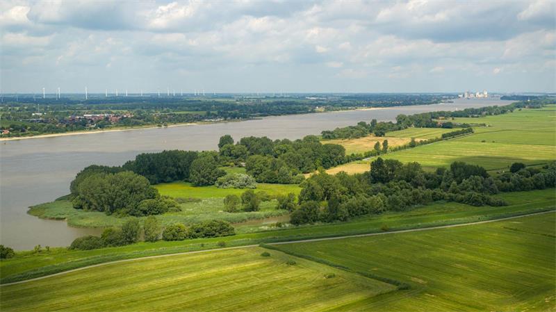Verborgene Welten – Unbekannte Inseln in Norddeutschland Die elf Kilometer lange Insel Harriersand mit Sandstrand, Reit- und Radwanderwegen ist ein ideales Ausflugsziel - und doch kaum über die Region hinaus bekannt.