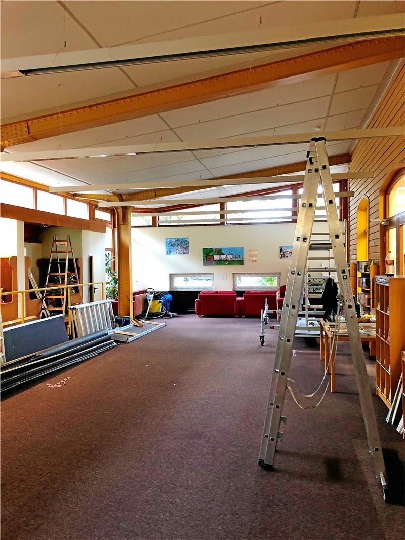 Die energetische Sanierung der Stadtbibliothek schreitet voran. Aufgrund aktueller Bauarbeiten bleibt die Bücherei in der kommenden Woche geschlossen.  Foto: Privat