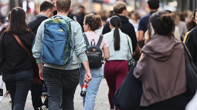 Die entscheidende Frage sei nicht, ob Deutschland wachse oder schrumpfe, sondern wo, sagt Catherina Hinz, Direktorin des Berlin-Instituts.