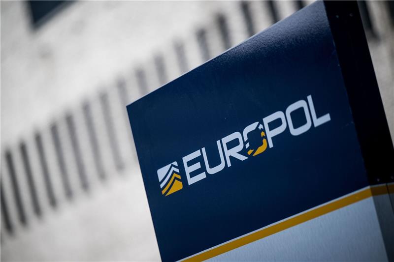 Europol: Drogenhandel „aktiver denn je” Die europäische Polizeibehörde Europol versucht den illegalen Drogenhandel einzudämmen.