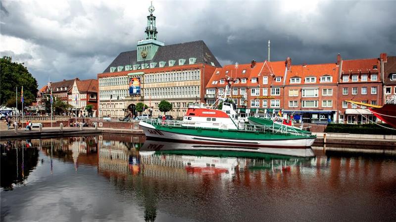 Bundesregierung verschiebt Maritime Konferenz Die für Mai geplante Maritime Konferenz der Bundesregierung in Emden wird verschoben. (Archivbild)