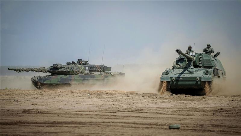 Die für eine dauerhafte Stationierung in Litauen geplante Brigade der Bundeswehr soll im Jahr 2025 mit einem formellen Appell in Dienst gestellt werden.