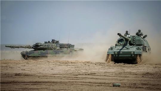Die für eine dauerhafte Stationierung in Litauen geplante Brigade der Bundeswehr soll im Jahr 2025 mit einem formellen Appell in Dienst gestellt werden.