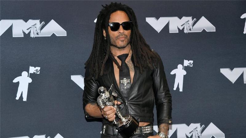 Die für nächstes Jahr angekündigte Europa-Tour von Rock-Superstar Lenny Kravitz sorgt schon jetzt für Begeisterung bei seinen Fans in den Sozialen Medien.