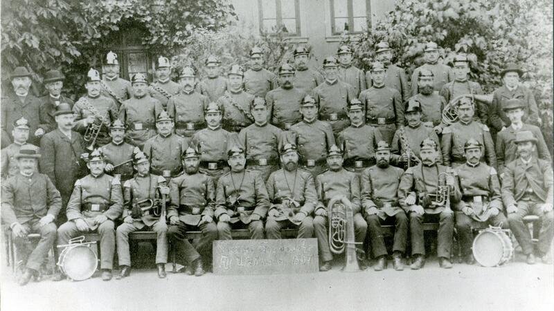 Feuerwehr Alt Wallmoden blickt auf 130-jährige Geschichte zurück Die historische Aufnahme der Freiwilligen Feuerwehr Alt Wallmoden stammt aus dem Gründungsjahr 1894.