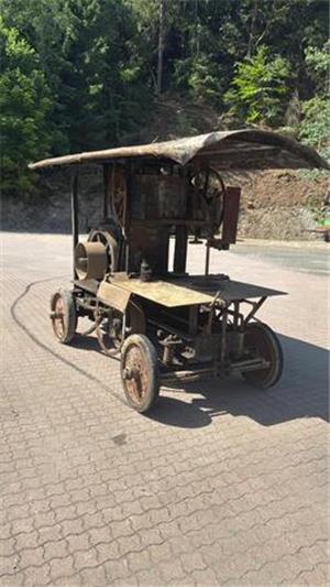 Assmann-Reisen in Lautenthal: Harzer Unternehmen wird 100 Jahre alt EIne historische Bandsäge aus dem Jahr 1925.