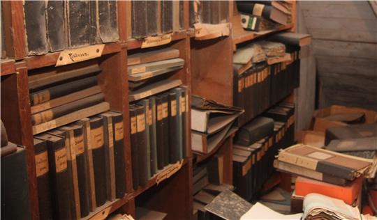 Die historischen Urkunden und Akten aus der Bergstadt, die derzeit noch auf dem Dachboden des ehemaligen Rathauses St. Andreasberg lagern, sollen in einem Archiv fachkundig und sicher aufbewahrt werden.