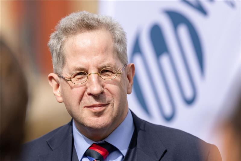 Maaßens Werteunion setzt sich Bundestagswahl als Ziel Die im Februar gegründete Werteunion um Hans-Georg Maaßen will rechts von der Union um Wähler werben.