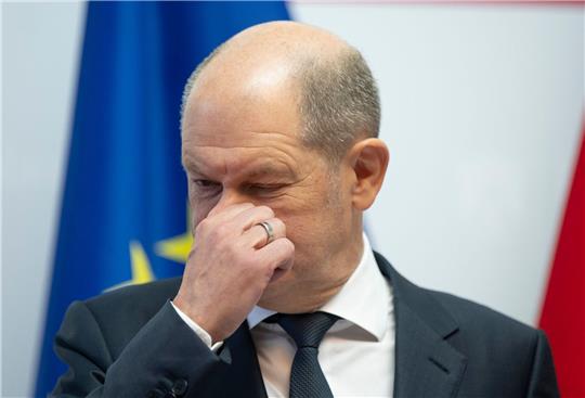 Die internationale Sorge über das Zögern des deutschen Kanzlers Olaf Scholz (SPD) in der Panzerfrage wird immer größer.