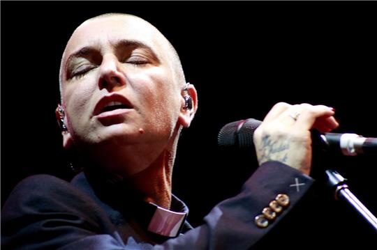 Die irische Popsängerin Sinead O'Connor ist im Juli 2023 überraschend im Alter von 56 Jahren gestorben.