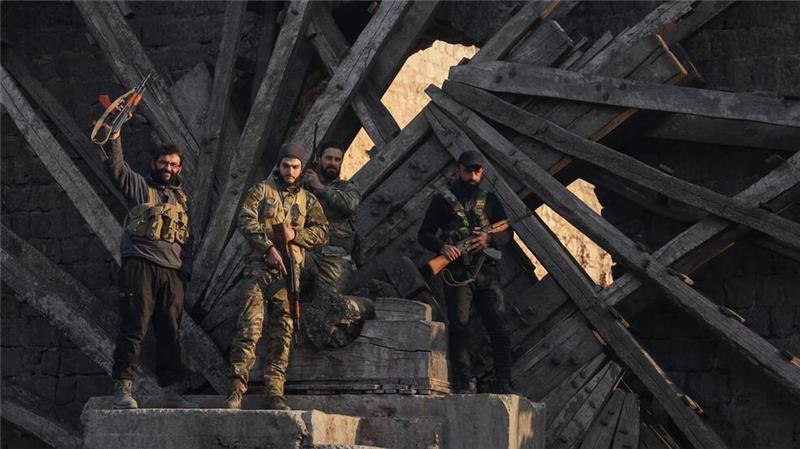 Rebellen in Syrien rücken auf strategische Stadt Homs vor Die islamistischen Rebellen rücken in Syrien rasant vor.