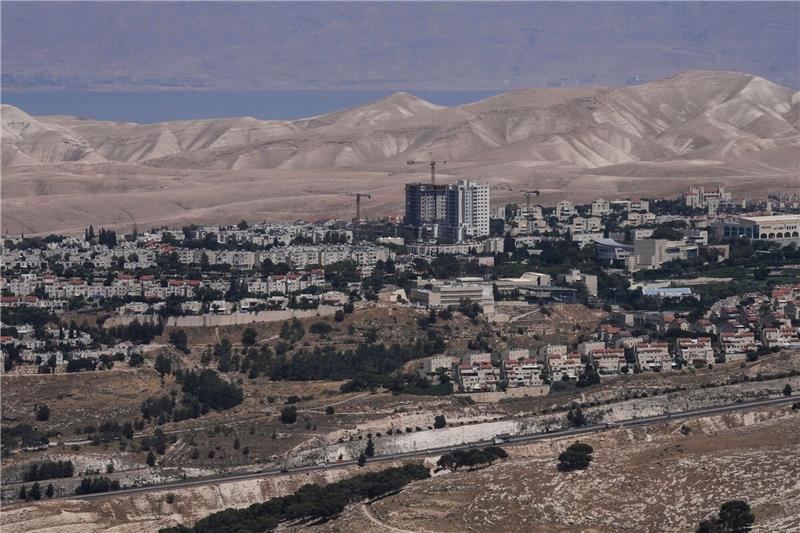 Medien: Israel genehmigt Bau von fast 3500 Siedlerwohnungen Die israelische Siedlung Maale Adumim im Westjordanland.