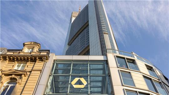 Die italienische Großbank Unicredit greift nach der Commerzbank (Archivbild).