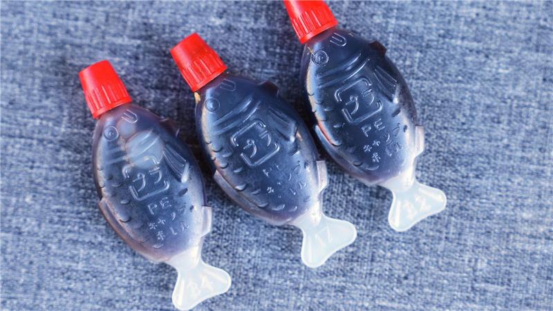 Sojasoßen-Fische aus Plastik in Südaustralien verboten Die kleinen Fischchen mit Sojasoße gehören in Sushi-Läden weltweit zum Angebot – aber sie schaden der Umwelt. (Symbolbild)