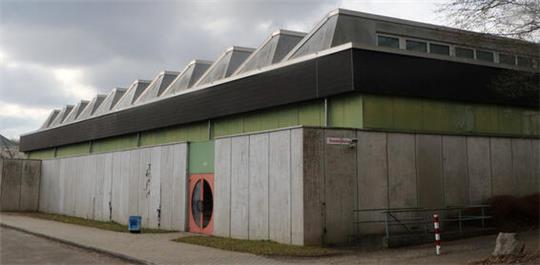 Die marode Liebenburger Sporthalle am Gitterweg: Klar ist, dass sie abgerissen und neu gebaut werden soll. Offen ist, wie der Weg dorthin aussieht.