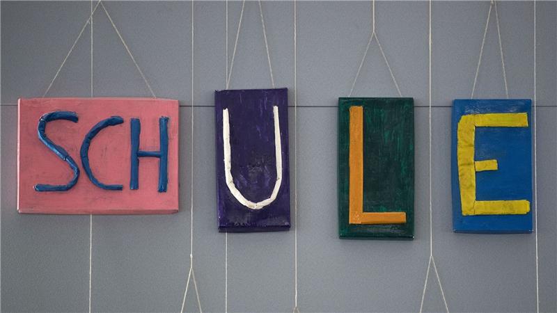 Viele Kinder auf Schuleintritt nicht gut vorbereitet «Die meisten Fähigkeiten, wie zum Beispiel die meisten Buchstaben des Alphabets erkennen oder einige Wörter lesen zu können, sind in Deutschland schlechter ausgeprägt als im Mittel der EU», sagen Bildungsforscher.