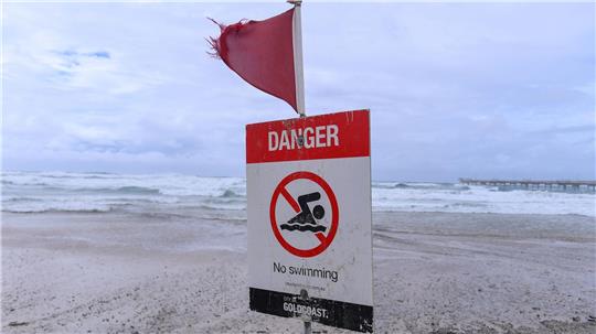 Die meisten Opfer wurden von Wellen ins Meer gerissen. (Symbolbild)