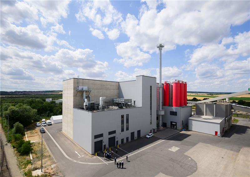 Energie und Phosphor aus Klärschlamm: Neue Anlage eröffnet Die neu eröffnete Klärschlamm-Verbrennungsanlage in Helmstedt.
