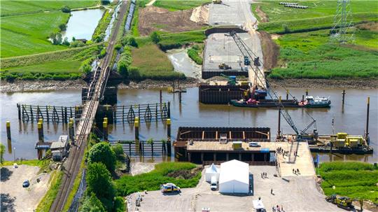 Die neue Hub-Drehbrücke soll Ende 2027/Anfang 2028 in Betrieb gehen.