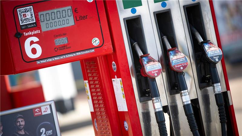 Die neue Preisregel für Tankstellen soll am 1. April in Kraft treten. (Symbolbild)