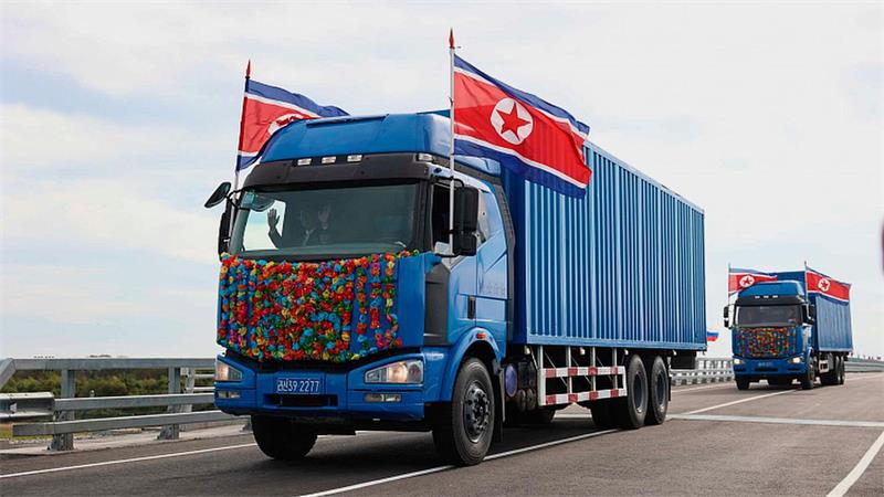 Die neue Straßenverbindung im Fernen Osten zwischen Nordkorea und Russland ist für den Güterverkehr zwischen den beiden Staaten wichtig.