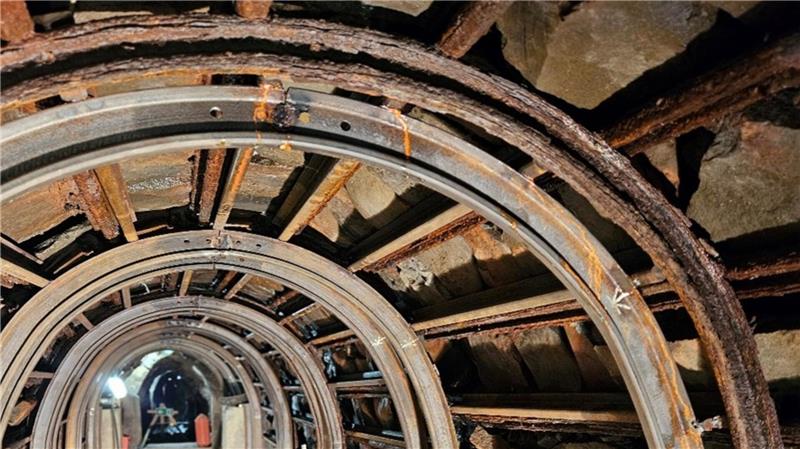 Harzwasserwerke sanieren historischen Ausbau am Knesebeckschacht Die neuen Rundbögen ergänzen nun die Alten aus 1850.