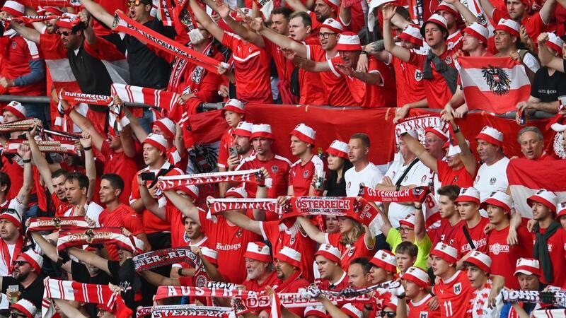 Frankreichs Zittersieg gegen Rangnick - Sorgen um Mbappé Die österreichischen Fans sorgten für eine gute Stimmung in Düsseldorf.